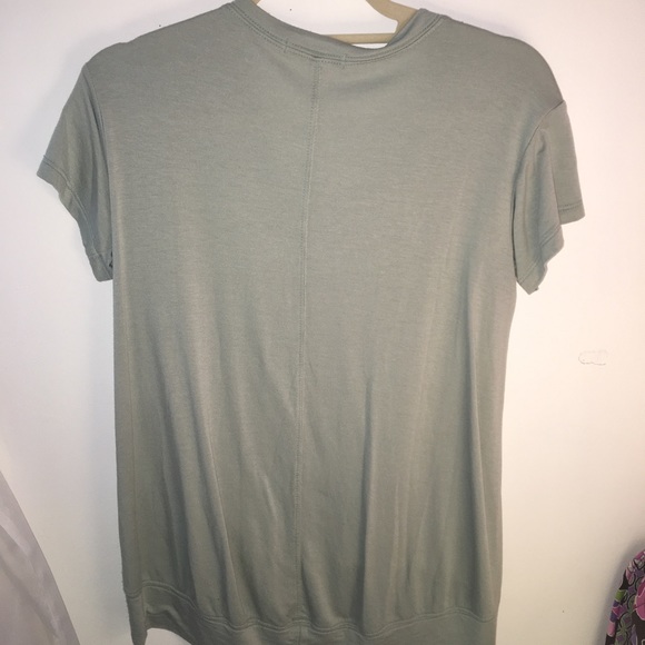 White lace and green top - Picture 2 of 3